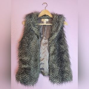 EUC Francesca's Faux Fur Vest Size M
